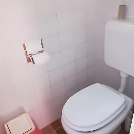 בית נופש Sajkod Vendeghaz טיהאני